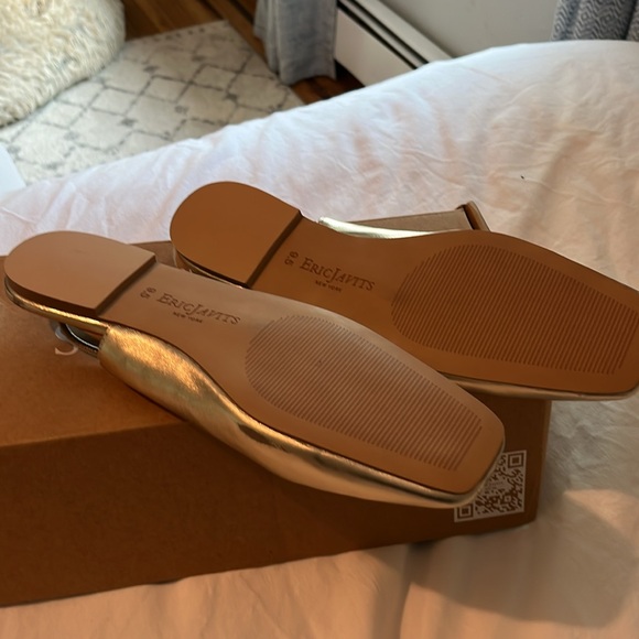 Eric Javits Peyton gold flats - Picture 4 of 5